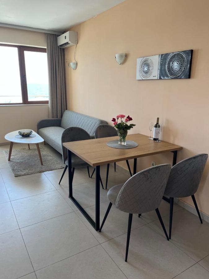 Privat Apartament Golf Coast Kavarna Exterior photo